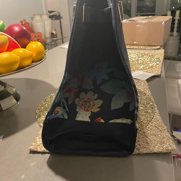 Ralph Lauren Navy and Floral Tote - Picture 12 of 14